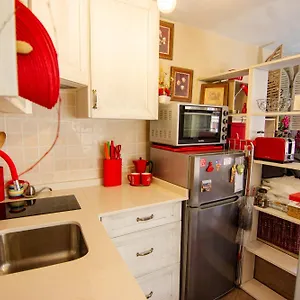 https://rentalsevilla-coqueto-apartamento-en-trajano.es-andalucia.com